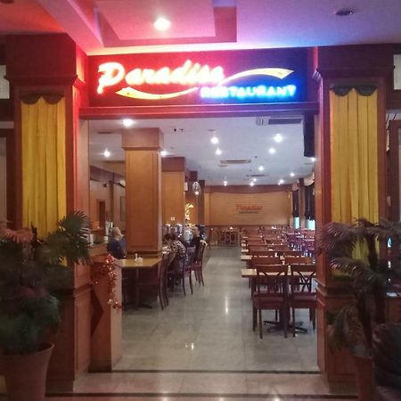 Utama Hotel Batam Exterior foto